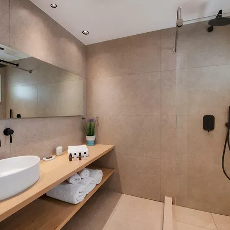 Eucalyptus Hotel 2*